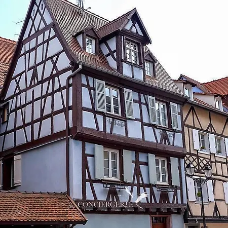 펜션 Maison Historique Au Coeur Du Marche De Noel *