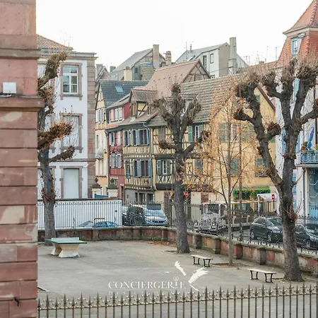 Ferienhaus Maison Historique Au Coeur Du Marche De Noel
