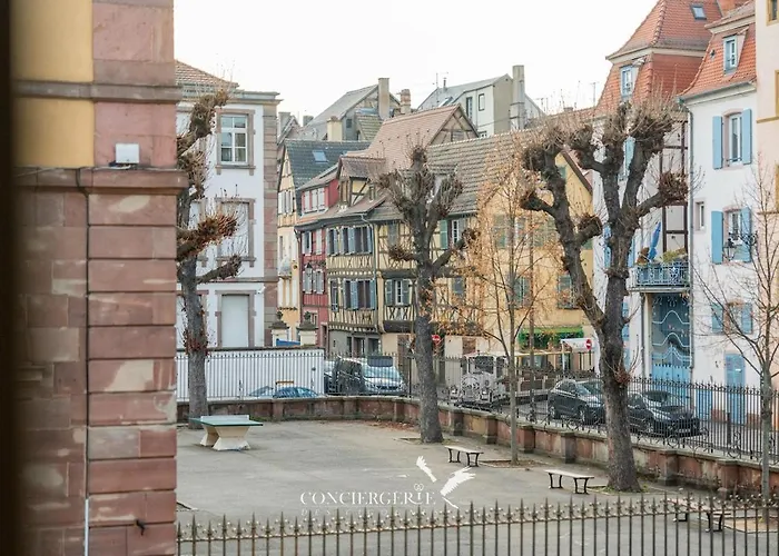 Сasa de vacaciones Maison Historique Au Coeur Du Marché De Noël